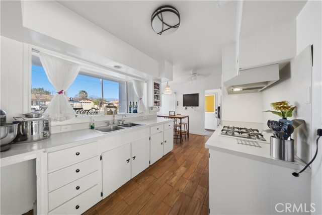 Detail Gallery Image 9 of 36 For 610 W Olive, Colton,  CA 92324 - 3 Beds | 1/1 Baths