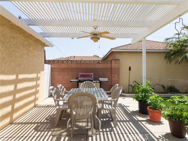 Detail Gallery Image 32 of 39 For 4856 Lomina Ave, Lakewood,  CA 90713 - 3 Beds | 1 Baths