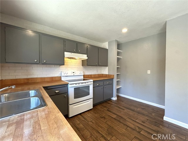13680 Cottonwood Trail, Yucaipa CA: https://media.crmls.org/medias/5e0f644f-ca79-46ba-83d8-dcc2b0d26c33.jpg