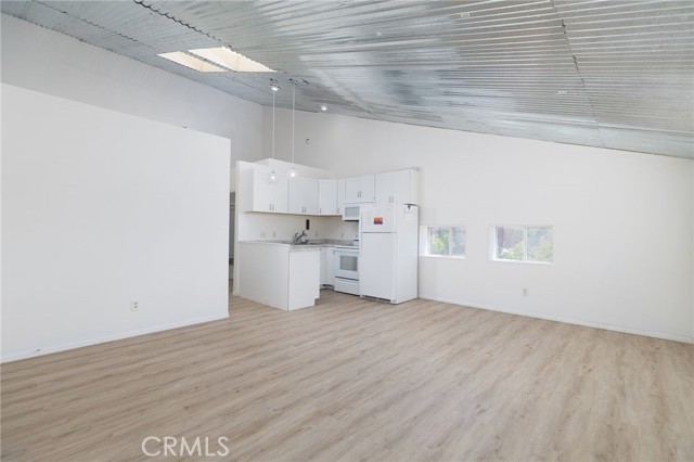 Image 32 of 75 For 30550 Stein Way