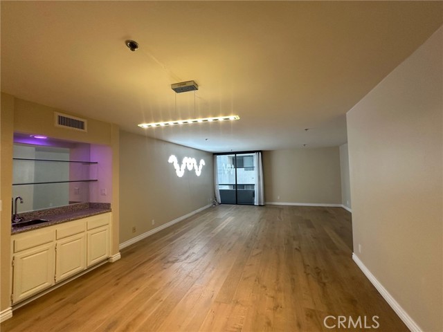 Detail Gallery Image 31 of 49 For 10660 Wilshire Bld #407,  Los Angeles,  CA 90024 - 1 Beds | 2 Baths