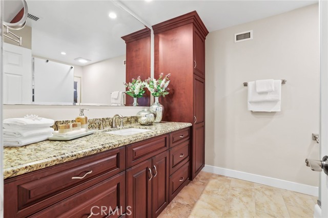 Detail Gallery Image 32 of 48 For 77 Seton Rd, Irvine,  CA 92612 - 3 Beds | 2 Baths