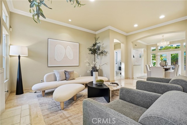 Image 14 of 63 For 907 Deerhill Road