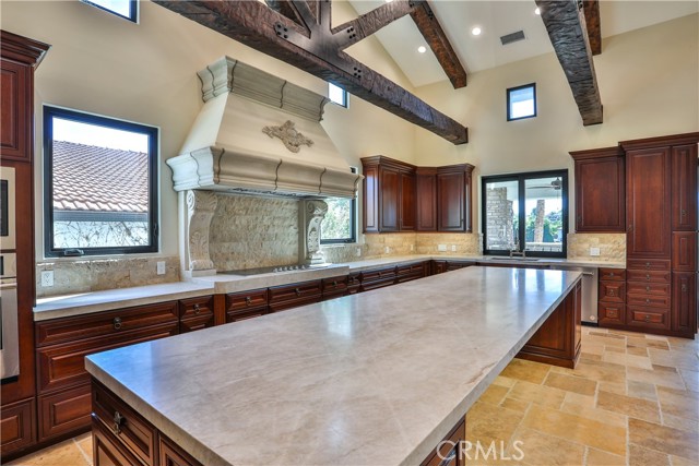 Detail Gallery Image 5 of 66 For 22477 Boating Way, Canyon Lake,  CA 92587 - 3 Beds | 4 Baths