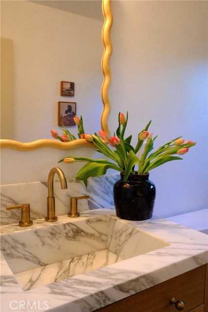 Detail Gallery Image 15 of 32 For 28443 Altamont Ct, Lake Arrowhead,  CA 92352 - 3 Beds | 2/1 Baths