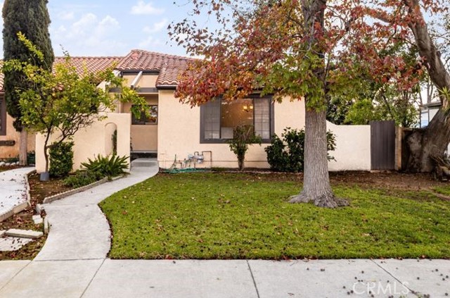 Detail Gallery Image 2 of 29 For 2066 Walnut, La Verne,  CA 91750 - 2 Beds | 1 Baths