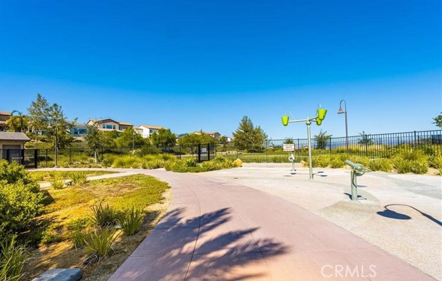 Detail Gallery Image 51 of 72 For 18696 Cedar Crest Dr, Canyon Country,  CA 91387 - 3 Beds | 2/1 Baths