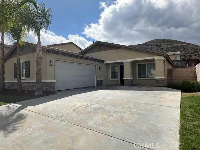 Detail Gallery Image 2 of 25 For 23393 Cheyenne Canyon Dr, Canyon Lake,  CA 92587 - 3 Beds | 2 Baths