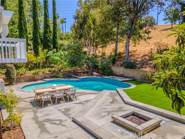 25551 El Capitan, Laguna Hills CA: https://media.crmls.org/medias/5e120f0c-44ac-472f-bb1b-832a20dab575.jpg