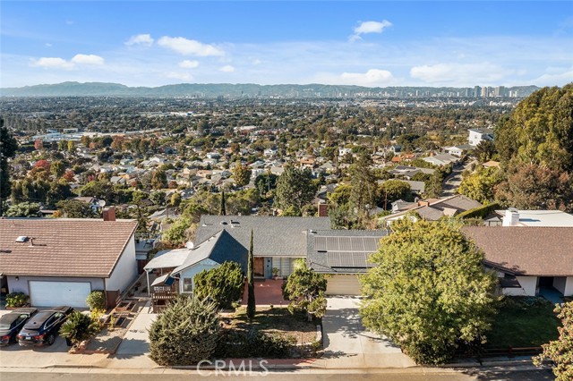 Detail Gallery Image 2 of 62 For 10705 Cranks Rd, Culver City,  CA 90230 - 3 Beds | 2 Baths