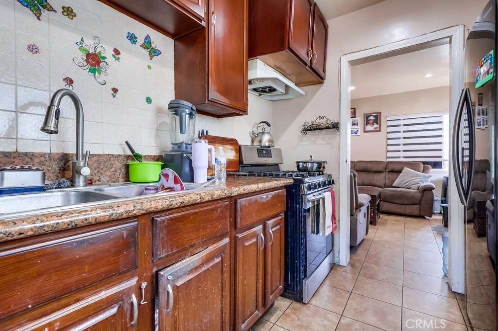 MLS #SB25143765 img 2