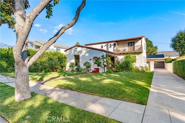 404 El Encanto Dr, Pasadena, CA 91107