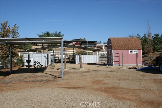 23641 ROSE QUARTZ Drive, Perris CA: https://media.crmls.org/medias/5e13a0eb-f0a3-471e-beaf-41277b4b4d62.jpg