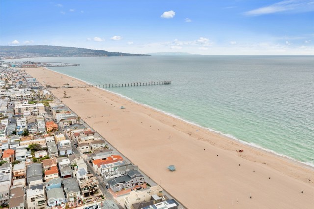 1836 The Strand, Hermosa Beach, California 90254, 11 Bedrooms Bedrooms, 0 ,7 BathroomsBathrooms,Residential,For Sale,The Strand,0,SB26184356