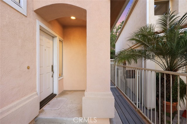 Detail Gallery Image 6 of 40 For 1850 Calle Suenos, Glendale,  CA 91208 - 3 Beds | 3 Baths