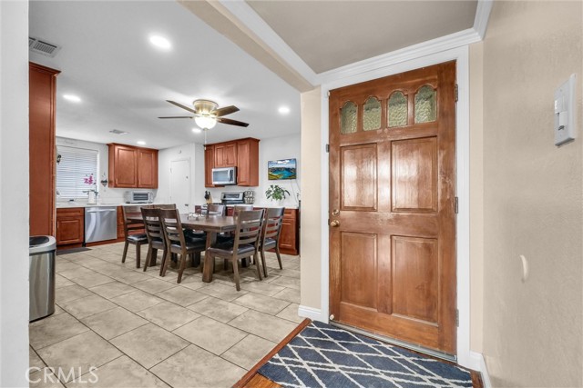 Detail Gallery Image 7 of 29 For 2520 Redcoach Ln, La Habra,  CA 90631 - 4 Beds | 2 Baths