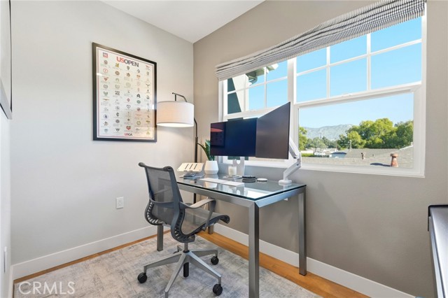 Detail Gallery Image 48 of 57 For 2311 W Clark Ave, Burbank,  CA 91506 - 4 Beds | 4/1 Baths