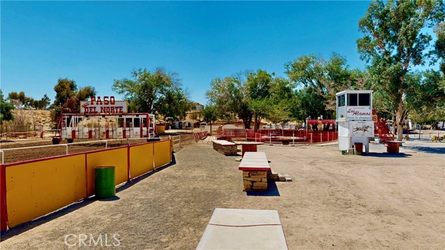 9983 Choiceana Avenue, Hesperia CA: https://media.crmls.org/medias/5e1761eb-bec4-4ec8-aaa9-b69be2099aee.jpg