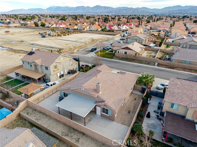 Detail Gallery Image 6 of 43 For 5059 Keston Dr, Palmdale,  CA 93552 - 5 Beds | 2 Baths