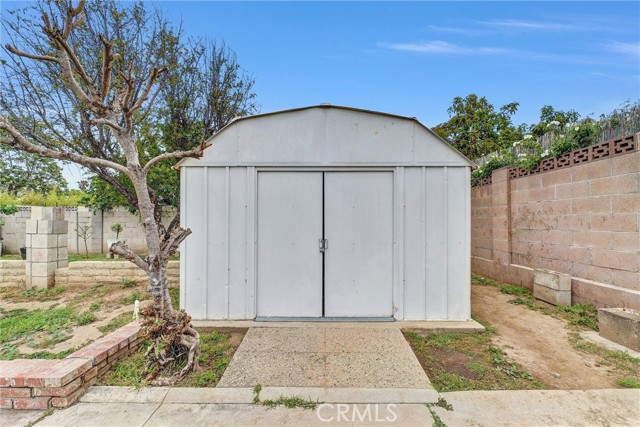 18531 E Pearl Avenue, Orange CA: https://media.crmls.org/medias/5e196267-9353-4ea1-b575-3d4426755d58.jpg