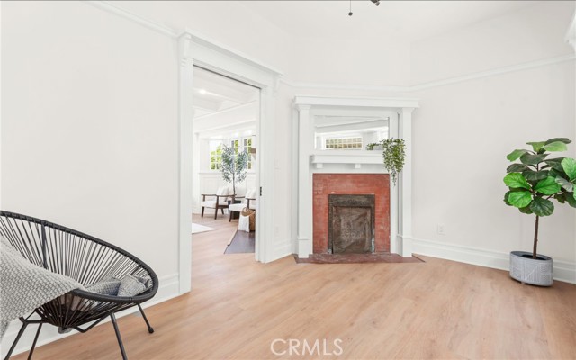 Detail Gallery Image 15 of 44 For 1720 S Kingsley, Los Angeles,  CA 90006 - 4 Beds | 3 Baths