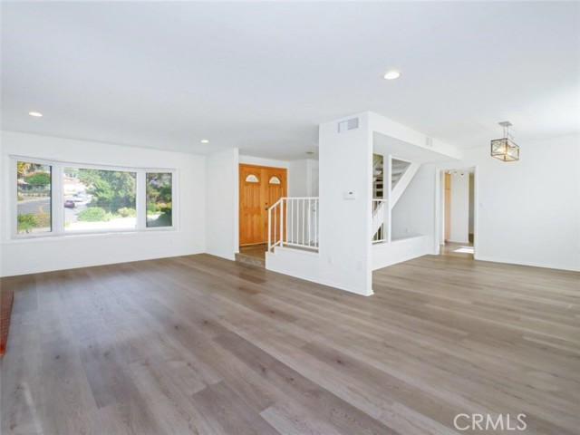 Detail Gallery Image 5 of 34 For 6960 Verde Ridge Rd, Rancho Palos Verdes,  CA 90275 - 5 Beds | 2/1 Baths