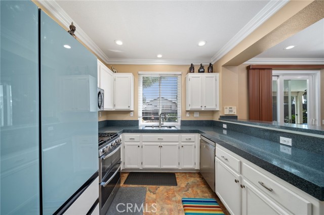 Detail Gallery Image 11 of 33 For 24805 Oakhurst Ct, Murrieta,  CA 92563 - 3 Beds | 2/1 Baths