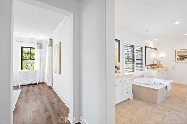 79 Rossmore, Irvine CA: https://media.crmls.org/medias/5e1d5cf4-edeb-4c2c-a877-6c77648e50c7.jpg