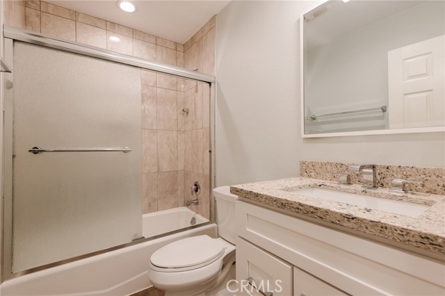 Detail Gallery Image 22 of 35 For 4727 W 147th St #114,  Lawndale,  CA 90260 - 2 Beds | 2 Baths