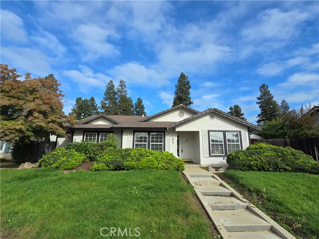 Detail Gallery Image 1 of 23 For 935 Doe, Merced,  CA 95340 - 3 Beds | 2 Baths