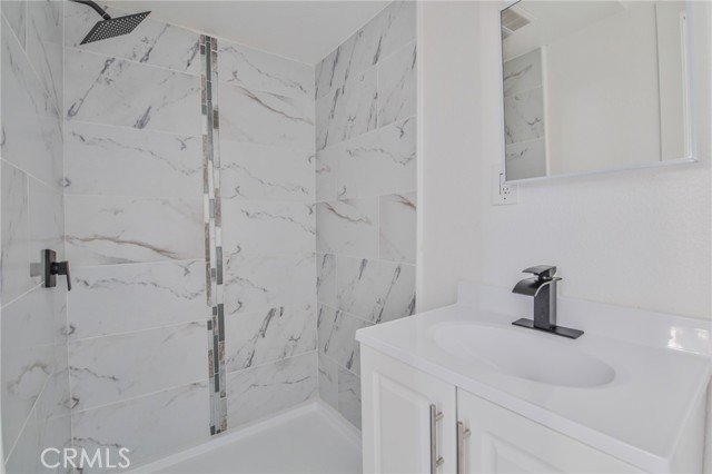 Detail Gallery Image 23 of 38 For 430 W 64th St, Los Angeles,  CA 90003 - 3 Beds | 3 Baths