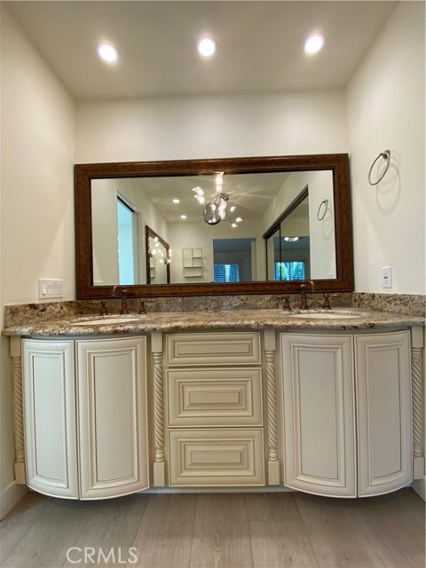 2072 Maverick Circle, La Verne CA: https://media.crmls.org/medias/5e20414e-bbfb-4cf1-bd70-f8761eba1602.jpg