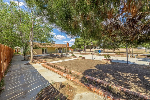 3149 E S Avenue, Palmdale CA: https://media.crmls.org/medias/5e2135fb-645d-449a-ad72-e78dcf7bfe4b.jpg