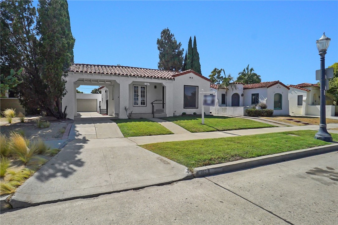 3639 Orange Avenue, Long Beach, California 90807, 3 Bedrooms Bedrooms, ,2 BathroomsBathrooms,Single Family Residence,For Sale,Orange,OC24148926