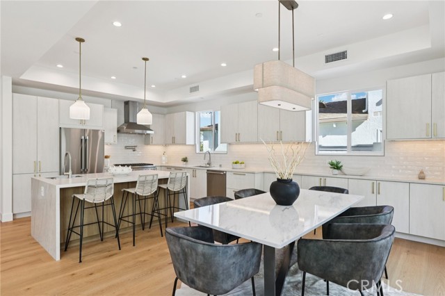 Detail Gallery Image 16 of 50 For 1914 Belmont Ln #B,  Redondo Beach,  CA 90278 - 4 Beds | 3/1 Baths