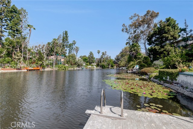 2233 Heather Lane, Newport Beach CA: https://media.crmls.org/medias/5e23070b-c840-4adc-93bb-84beaced4224.jpg
