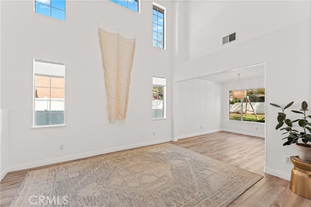 Detail Gallery Image 14 of 54 For 31582 Golden Lion, Temecula,  CA 92591 - 5 Beds | 3 Baths