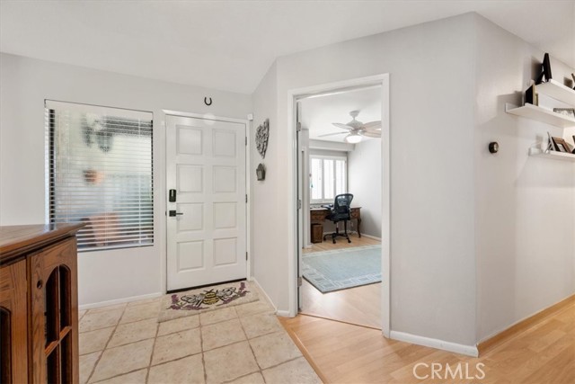 Image 3 of 50 For 675 Barberry Way