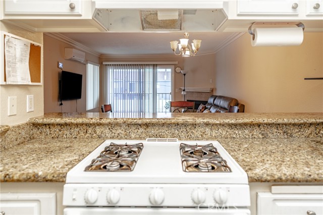 Detail Gallery Image 5 of 51 For 3516 E Ransom St #204,  Long Beach,  CA 90804 - 2 Beds | 2 Baths