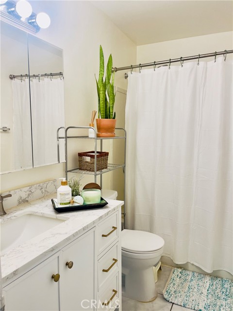 Detail Gallery Image 23 of 28 For 8538 Elburg St #C,  Paramount,  CA 90723 - 3 Beds | 2 Baths