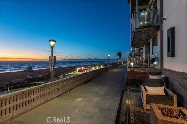 Detail Gallery Image 3 of 53 For 2200 the Strand a,  Manhattan Beach,  CA 90266 - 2 Beds | 2 Baths