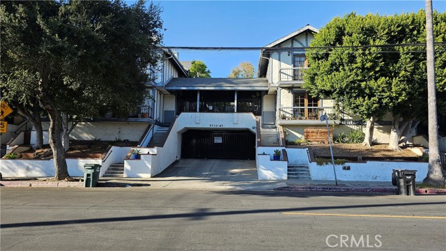 Detail Gallery Image 2 of 28 For 5761 Monte Vista St, Los Angeles,  CA 90042 - 2 Beds | 2/1 Baths