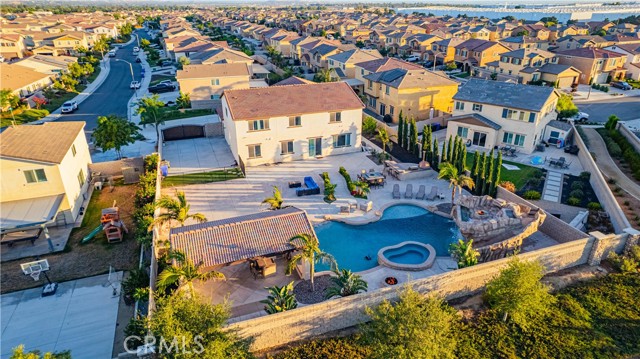 Detail Gallery Image 70 of 75 For 11715 Periwinkle Pl, Jurupa Valley,  CA 91752 - 6 Beds | 4/1 Baths