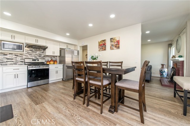 Detail Gallery Image 8 of 30 For 649 Heather, Placentia,  CA 92870 - 4 Beds | 3 Baths