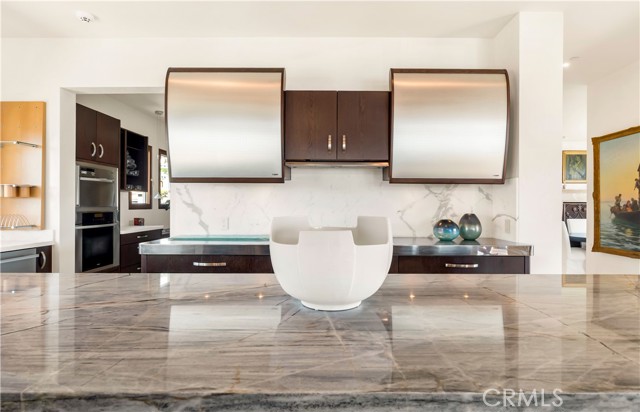 86 Emerald Bay, Laguna Beach CA: https://media.crmls.org/medias/5e27c556-6951-44c5-ab91-143ca24f11aa.jpg