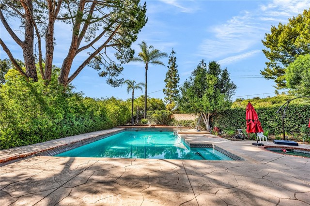 8404 Joan Lane, West Hills CA: https://media.crmls.org/medias/5e287daf-96a0-4be0-bfc6-3813e2ea421f.jpg
