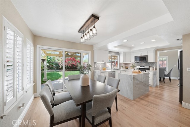 17350 Summer Oak Pl, Yorba Linda CA: https://media.crmls.org/medias/5e293b94-91d1-4d6a-a7c8-5da2dc3f8281.jpg