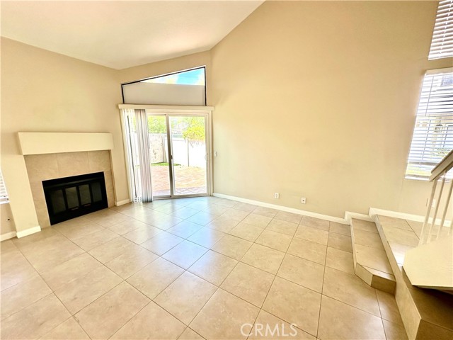Detail Gallery Image 2 of 21 For 339 Deerfield Ave #20,  Irvine,  CA 92606 - 3 Beds | 2/1 Baths