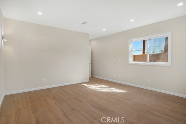 Detail Gallery Image 10 of 23 For 7633 Fallbrook Ave, West Hills,  CA 91304 - 3 Beds | 2 Baths