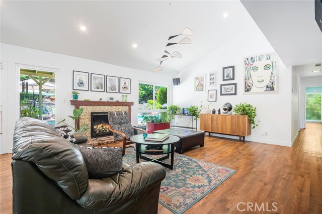 24101 Philiprimm Street, Woodland Hills CA: https://media.crmls.org/medias/5e2c0be7-daf1-4de8-afa9-942aae54c355.jpg